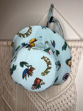 Roark HINANO -Light Blue Tropical Print Bucket Hat